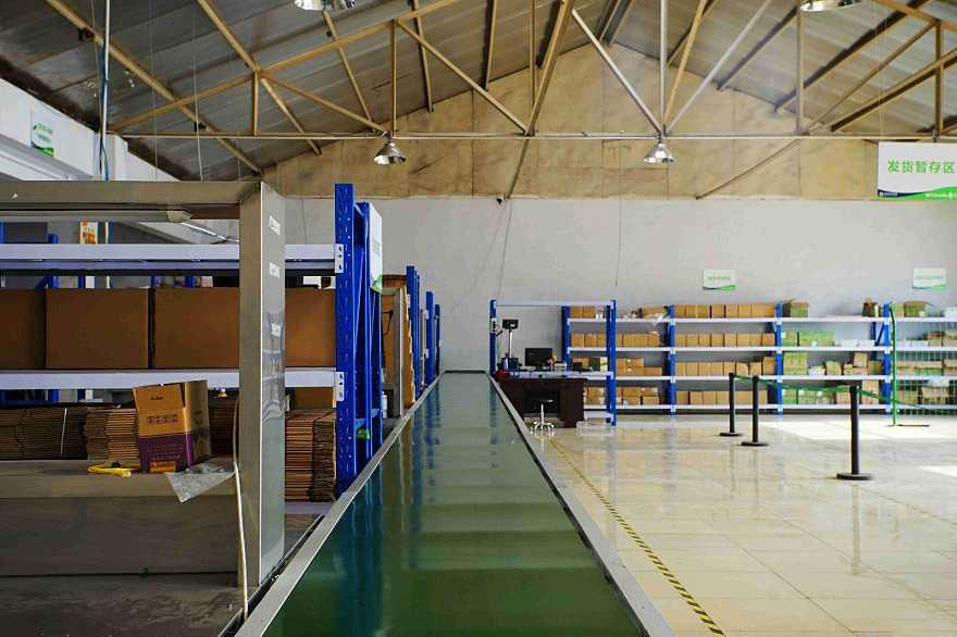 yaboAGV无人叉车运行效率高、准确性高